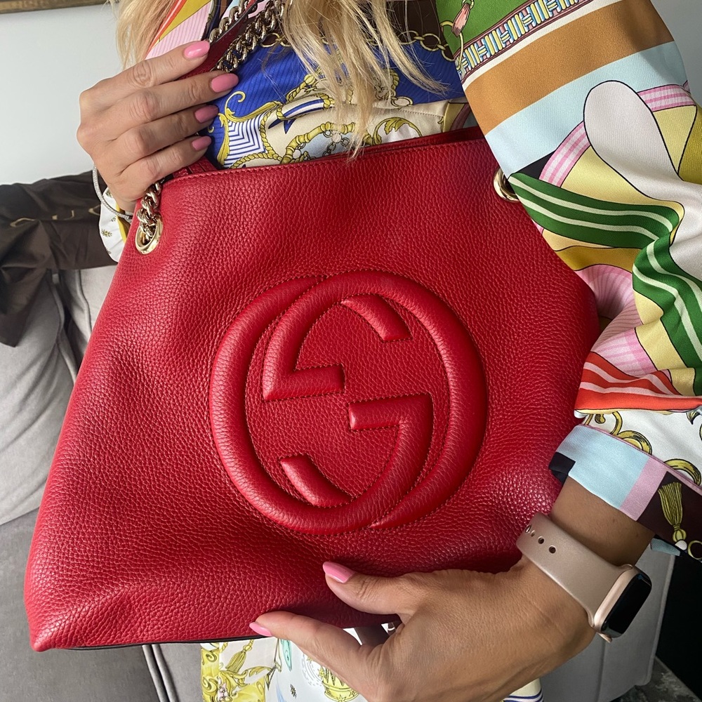 Gucci Pebbled Calfskin Medium Soho Chain Shoulder Bag